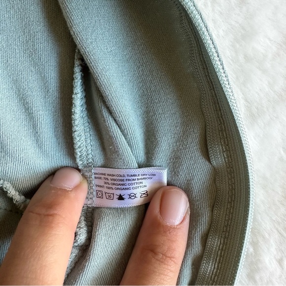 Goumi Newborn Footie Sleeper - Picture 2 of 11